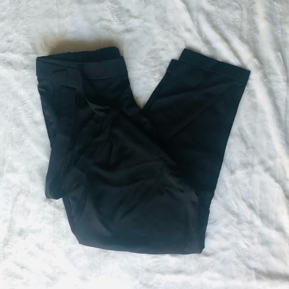 Francesca’s ankle length black pants